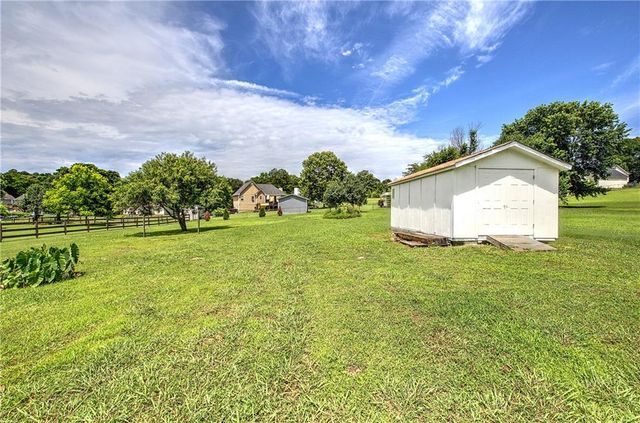 516 Brown Farm Road SW, Cartersville, GA 30120