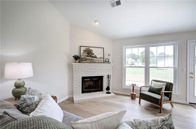 516 Brown Farm Road SW, Cartersville, GA 30120