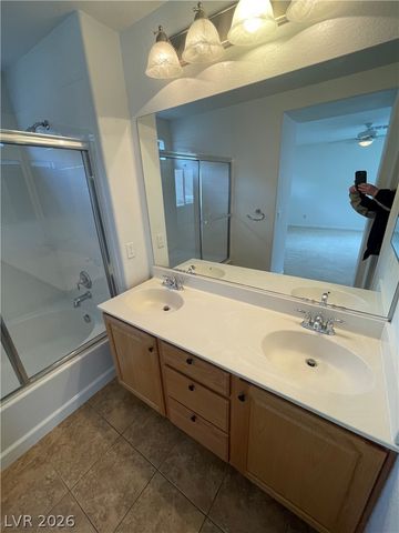 9477 Diamond Willow Court, Las Vegas, NV 89178