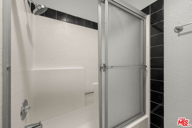 1355 N Sierra Bonita Avenue 203, West Hollywood, CA 90046