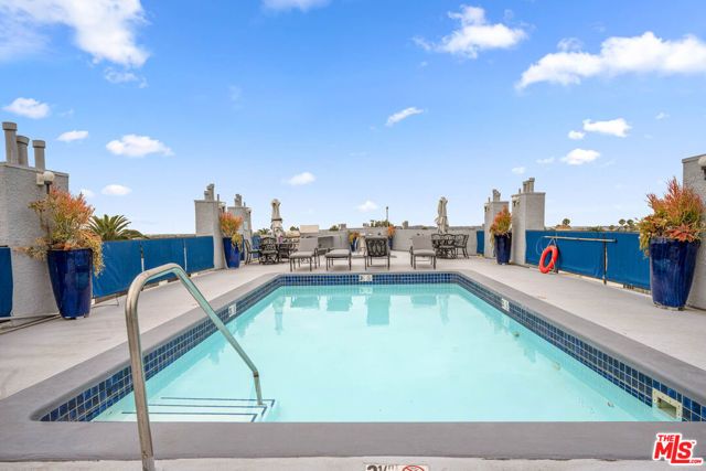 1355 N Sierra Bonita Avenue 203, West Hollywood, CA 90046