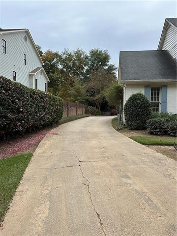 3200 Farmington, Vinings, GA 30339
