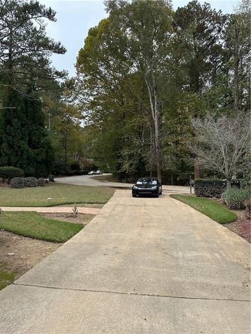3200 Farmington, Vinings, GA 30339