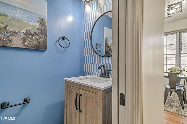 1725 West Lakeview Drive 62, Johnson City, TN 37601