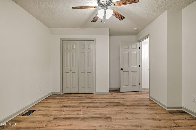 1725 West Lakeview Drive 62, Johnson City, TN 37601