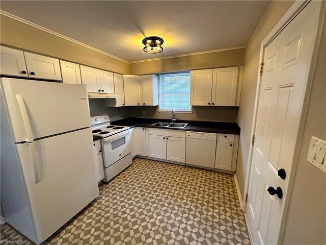 2003 Urban Drive, Greensboro, NC 27403