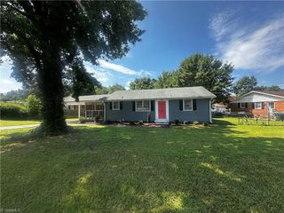 2003 Urban Drive, Greensboro, NC 27403