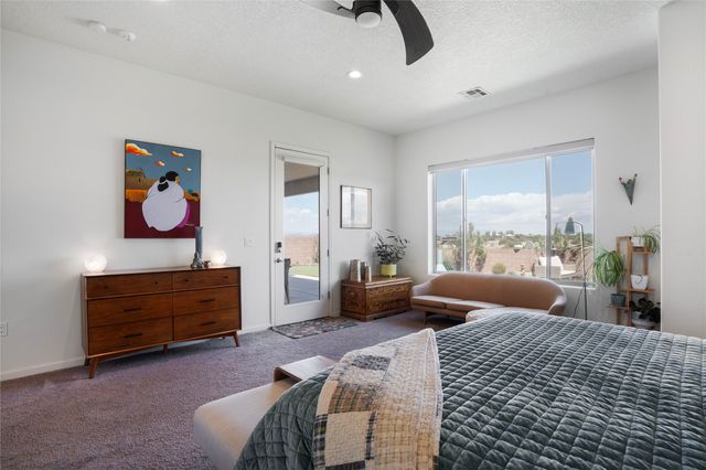 55 Via Orilla Dorado, Santa Fe, NM 87508