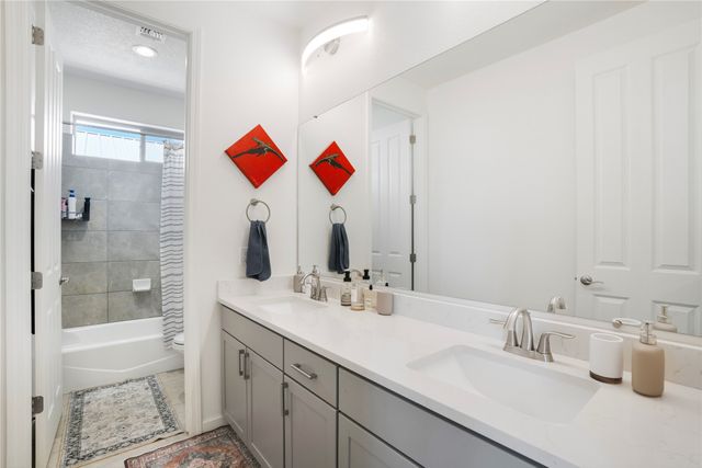 55 Via Orilla Dorado, Santa Fe, NM 87508