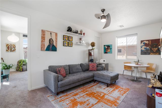 55 Via Orilla Dorado, Santa Fe, NM 87508