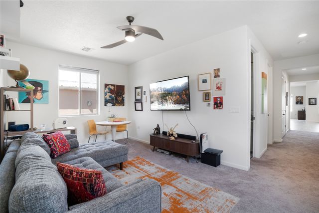 55 Via Orilla Dorado, Santa Fe, NM 87508