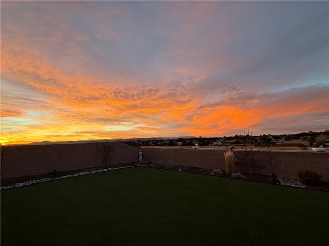 55 Via Orilla Dorado, Santa Fe, NM 87508