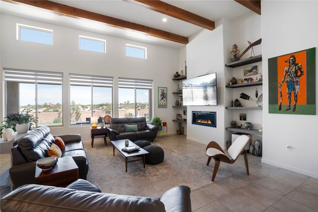 55 Via Orilla Dorado, Santa Fe, NM 87508
