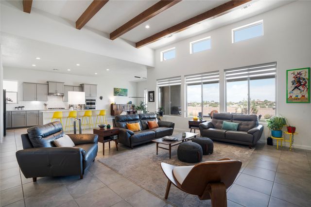 55 Via Orilla Dorado, Santa Fe, NM 87508