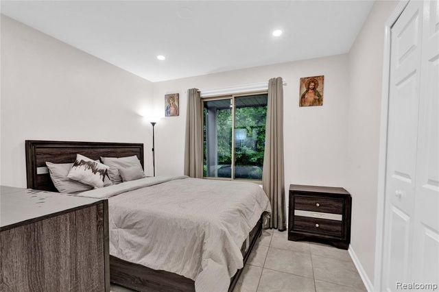 44472 Virginia Court, Clinton Township, MI 48038