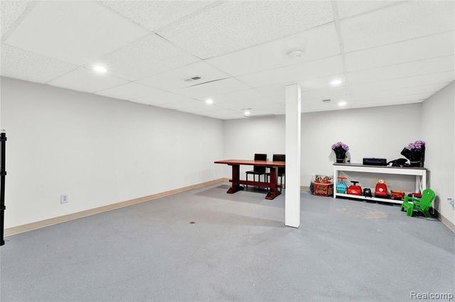 44472 Virginia Court, Clinton Township, MI 48038