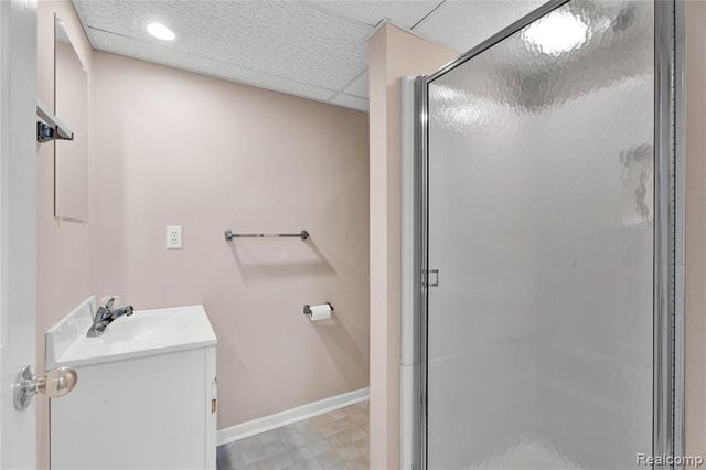 44472 Virginia Court, Clinton Township, MI 48038