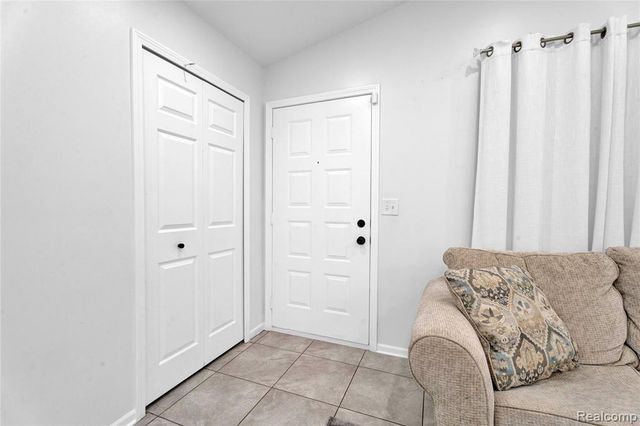 44472 Virginia Court, Clinton Township, MI 48038