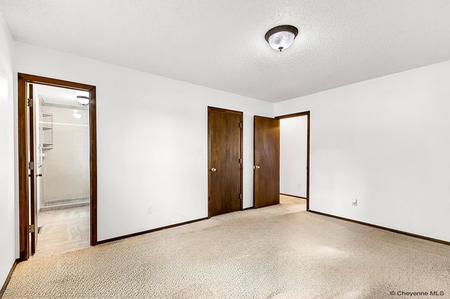 916 CHERRY ST, Cheyenne, WY 82007