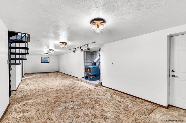 916 CHERRY ST, Cheyenne, WY 82007