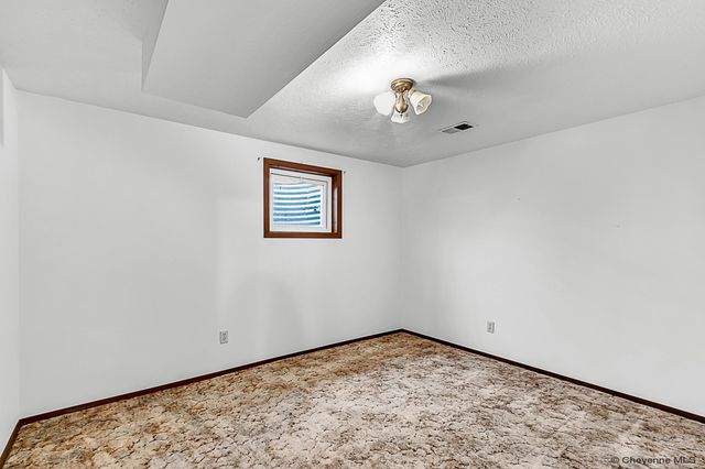 916 CHERRY ST, Cheyenne, WY 82007