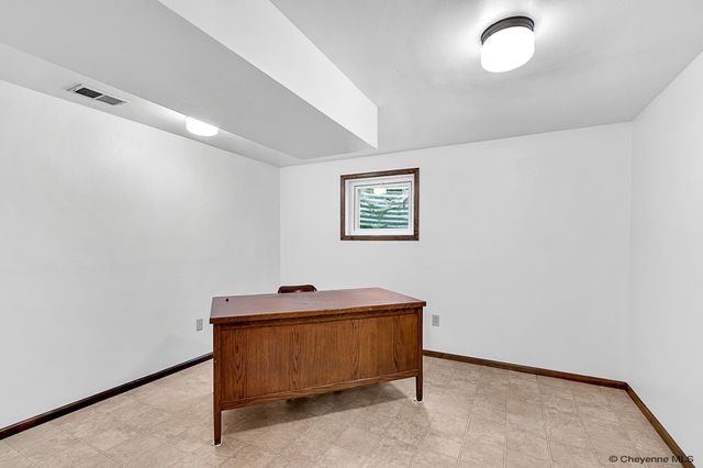 916 CHERRY ST, Cheyenne, WY 82007