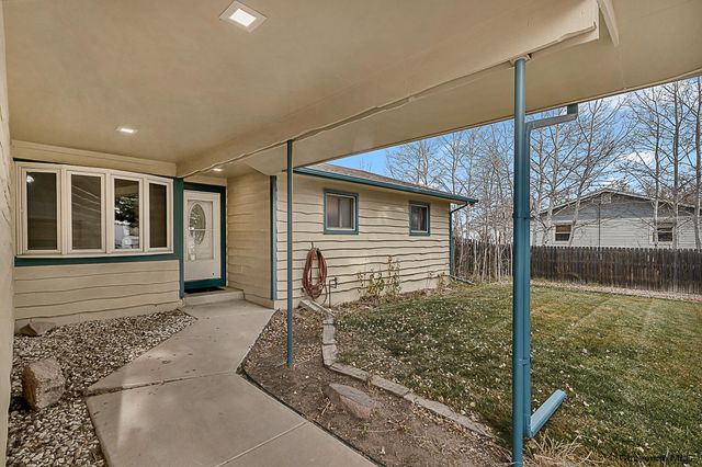 916 CHERRY ST, Cheyenne, WY 82007
