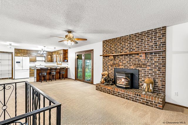 916 CHERRY ST, Cheyenne, WY 82007