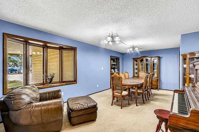 916 CHERRY ST, Cheyenne, WY 82007