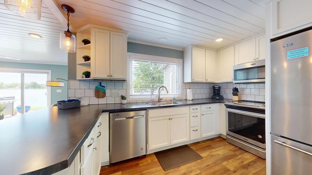 27096 Little Floyd Lake Road 1, Detroit Lakes, MN 56501