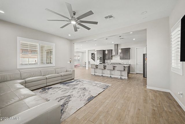 4260 S AMETHYST Drive, Chandler, AZ 85249