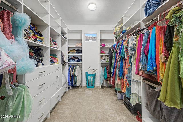 4260 S AMETHYST Drive, Chandler, AZ 85249