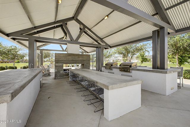 4260 S AMETHYST Drive, Chandler, AZ 85249