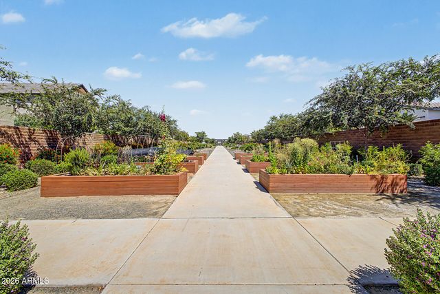 4260 S AMETHYST Drive, Chandler, AZ 85249