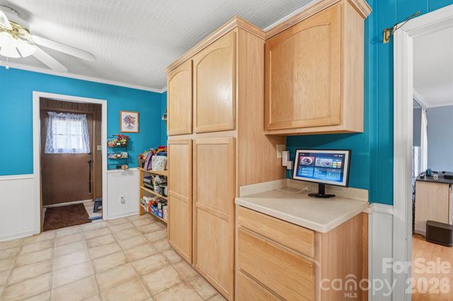305 W 9th Street, Newton, NC 28658