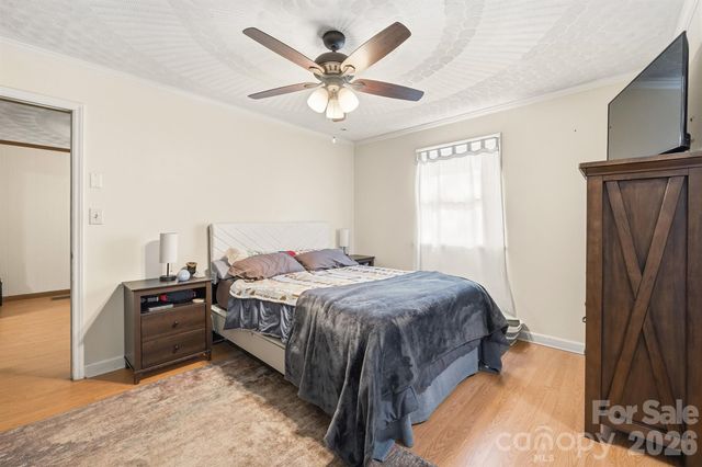305 W 9th Street, Newton, NC 28658