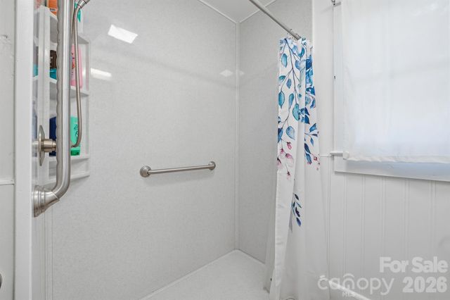 305 W 9th Street, Newton, NC 28658