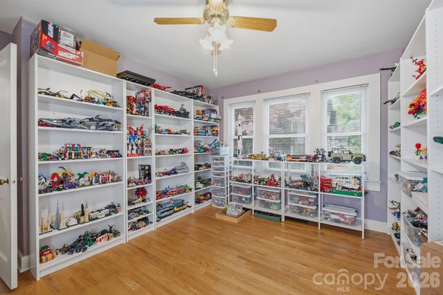 305 W 9th Street, Newton, NC 28658