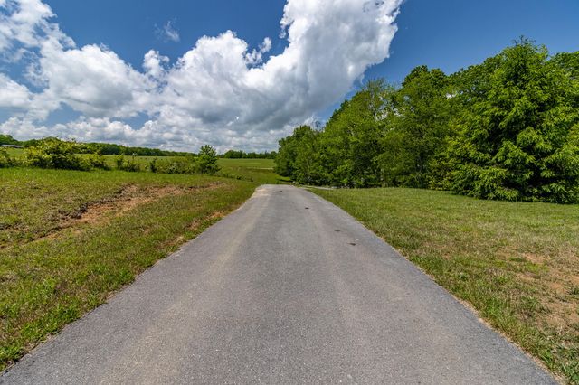 171 Fieldstone Lane, Pikeville, TN 37367