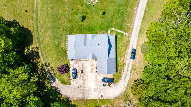 171 Fieldstone Lane, Pikeville, TN 37367