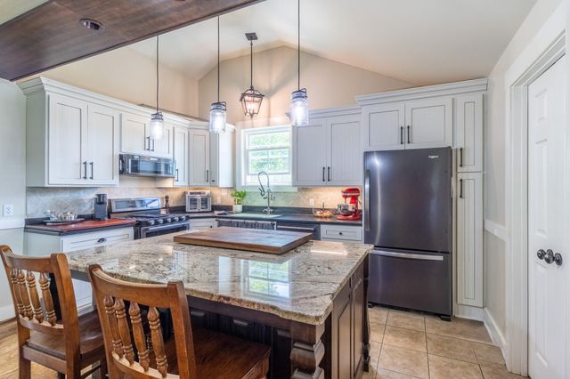 171 Fieldstone Lane, Pikeville, TN 37367