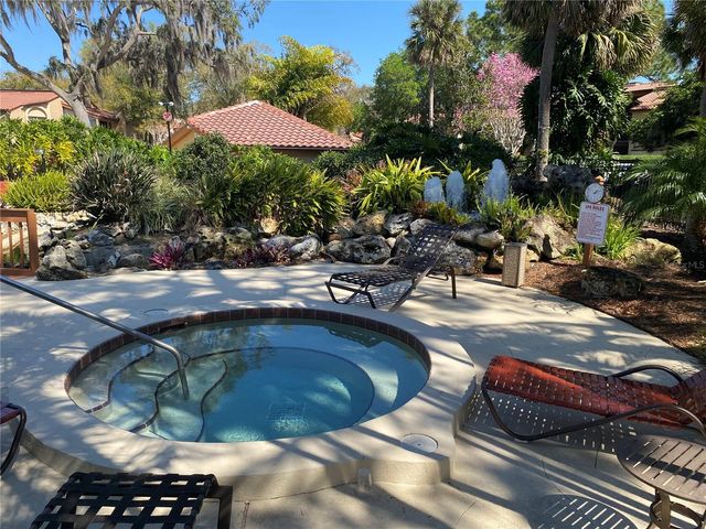 1260 LAKE WILLISARA CIRCLE, Orlando, FL 32806