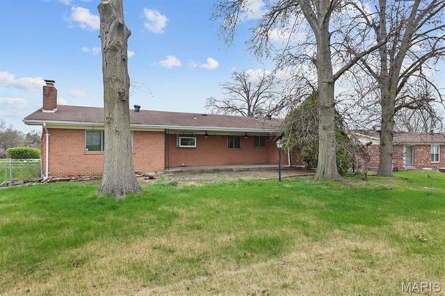 11511 Corlyn Drive, St Louis, MO 63138