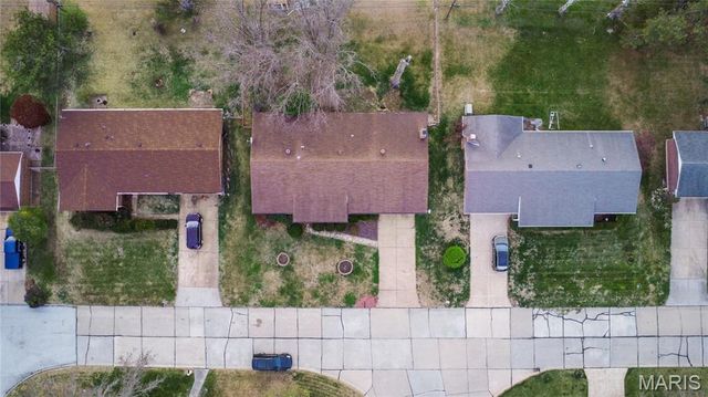 11511 Corlyn Drive, St Louis, MO 63138