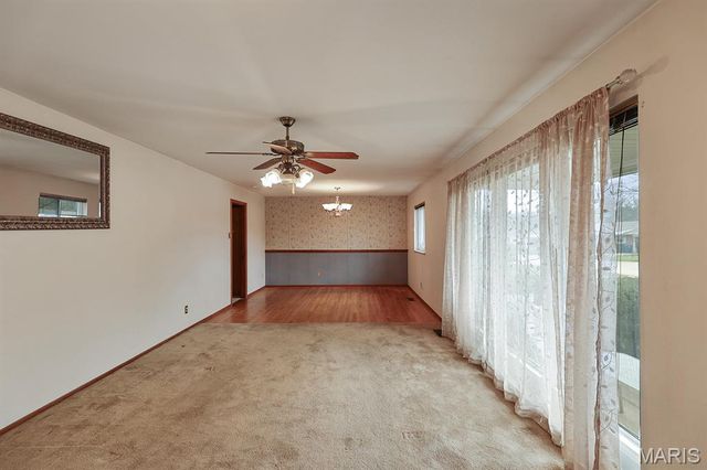 11511 Corlyn Drive, St Louis, MO 63138
