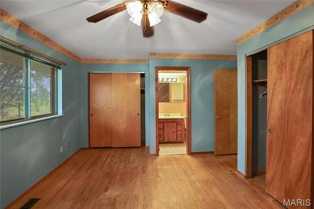 11511 Corlyn Drive, St Louis, MO 63138