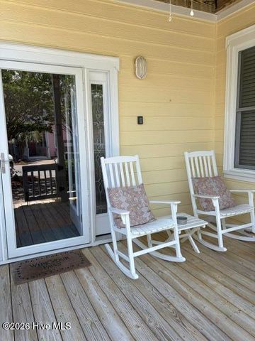 310 Marina View Drive, Southport, NC 28461