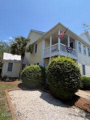310 Marina View Drive, Southport, NC 28461