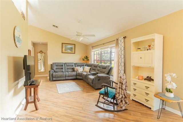 17 Notre Dame Street, Lake Placid, FL 33852