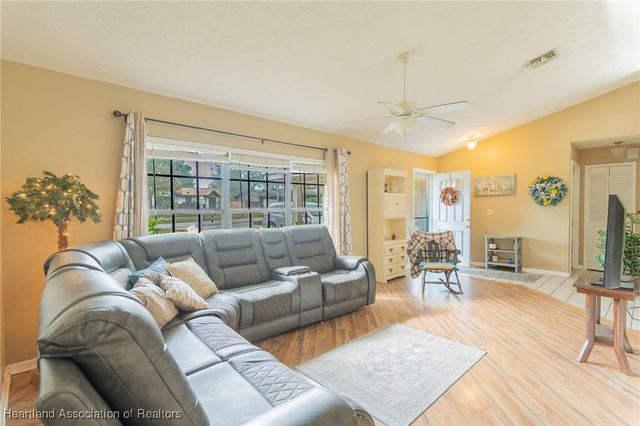 17 Notre Dame Street, Lake Placid, FL 33852